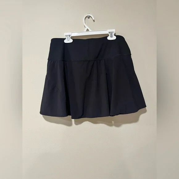 Black Avia Skort - Size Large - Picture 1 of 7